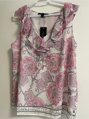 Tommy Hilfiger « Peony Paisley, Pink Floral ruffle V-Neck sleeveless top .